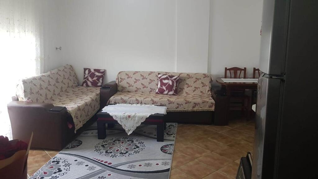 JEPET ME QERA APARTAMENT 1+1 60m2 TEK FRESKU