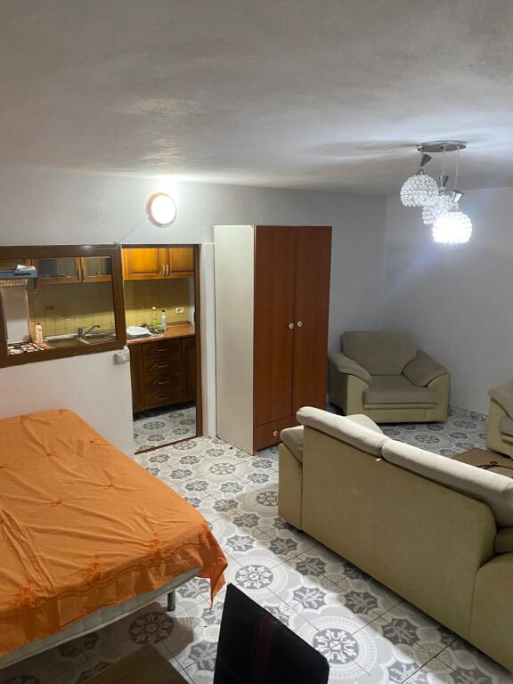 STUDIO APARTMENT 10 MIN AWAY FROM UET. SADIK PETRELA STREET