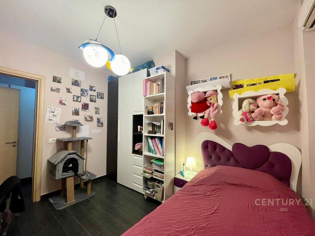 Appartamento 2+1 con guardaroba e 2 bagni – In affitto vicino a Vizion Plus, Tirana