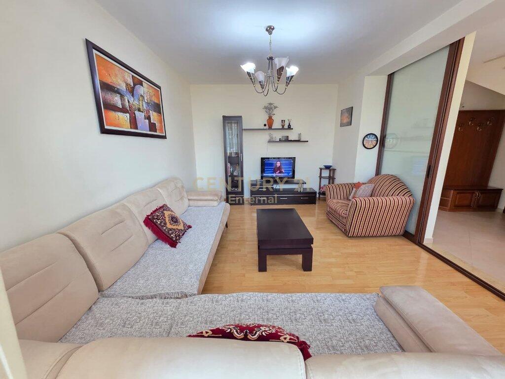 Individual villas for rent  4 parking spaces Sauk