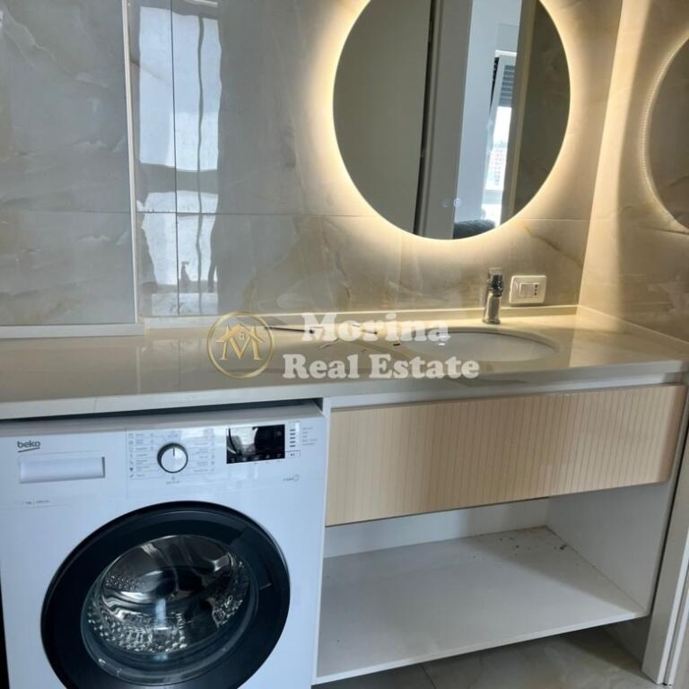 era Appartamento 2+1, presso il Complesso Magnet vicino a 21 Dhjetori, 500 Euro/mese