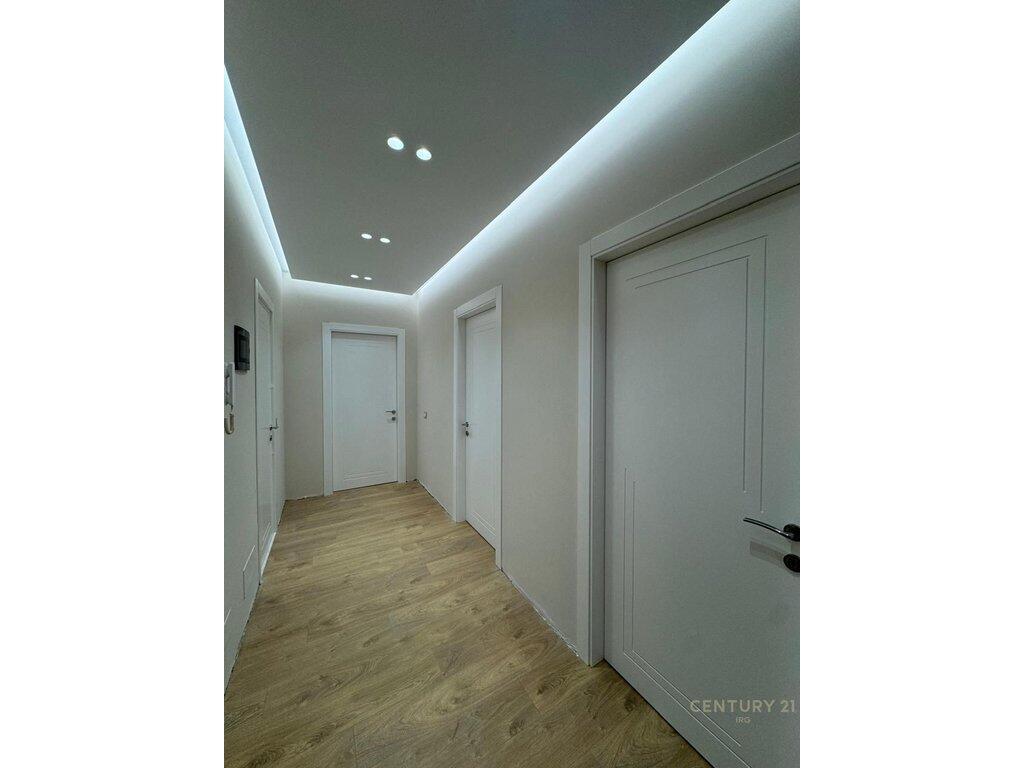 2+1 APARTMENT NEAR THE PARIS MUNICIPALITY!