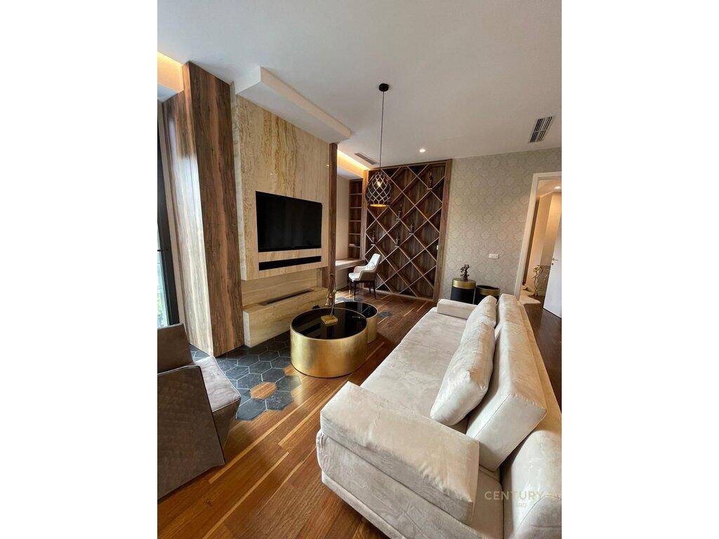 Luxury 1+1 Apartment for Rent – Park Gate, Elbasanit Street