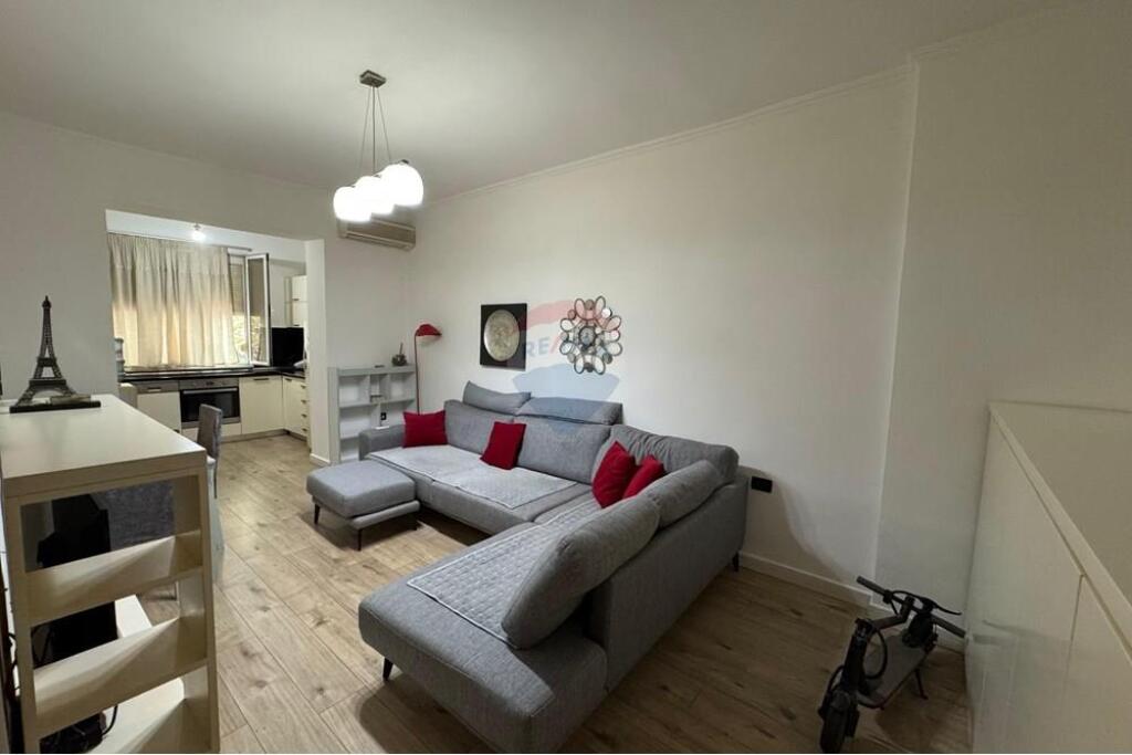 Jepet Me Qira Apartament 1+1 Ne Bllok