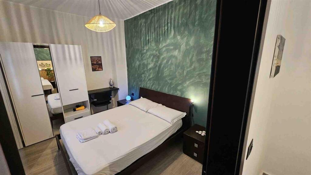 Jepet me apartament me qera tek Mozaiku prane 21 Dhjetorit.
