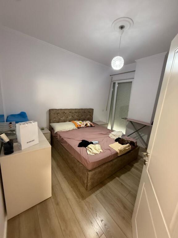 Super appartamento 1+1- In affitto- Lago di Tirana- Vista lago