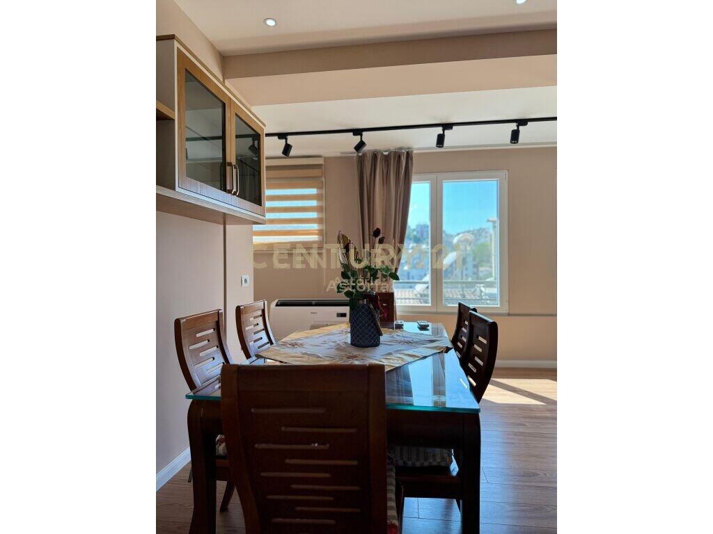 JEPET ME QIRA APARTAMENT 2+1 TE LIQENI THATE, PRANE "RADISSON"