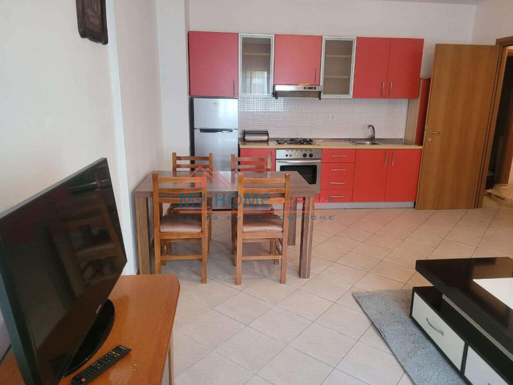 Apartament 1+1 me qera tek Stacioni i Trenit