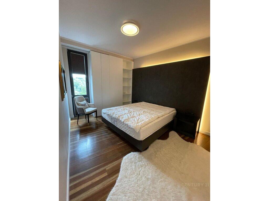 Luxury 1+1 Apartment for Rent – Park Gate, Elbasanit Street