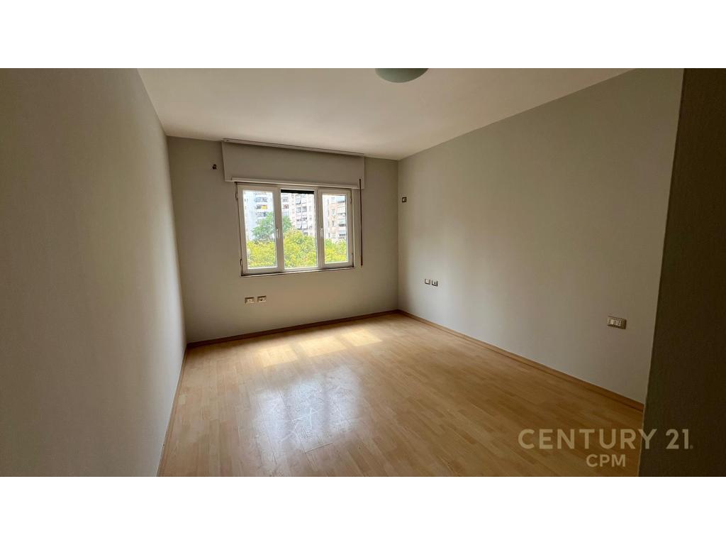 NE ZEMER TE KOMUNES SE PARISIT,SHESIM APARTAMENT 2+1
