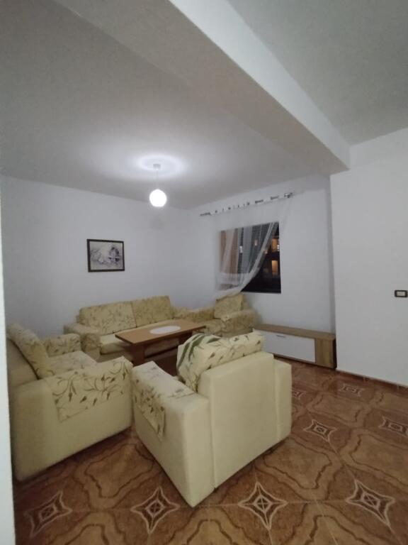 📢 Si affitta il secondo piano di una casa privata a Spitallë, Durrës.