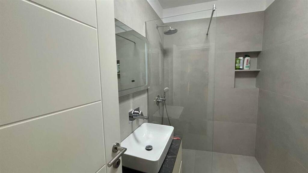 Appartamento 2+1 in affitto in via "5 Maji" vicino a Big Market.