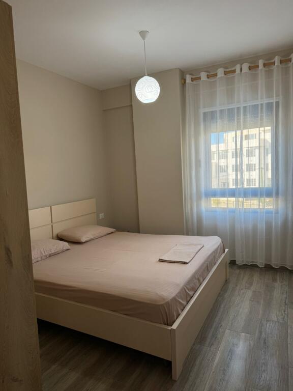 Eskluzive,shitet apartament 1+1 ne Golem prane "Mak Albania" vetem 2 minuta larg detit.
