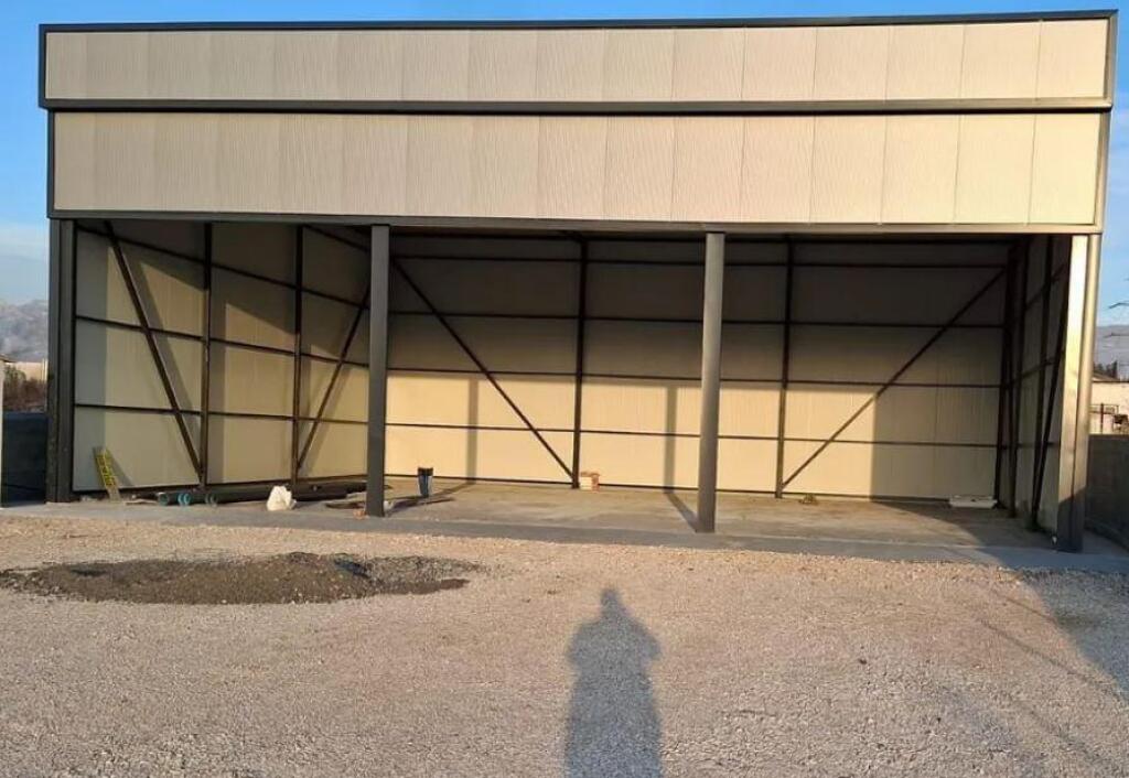 INVESTMENT OPPORTUNITY WAREHOUSE FOR RENT IN KAMEZ MAIN ROAD