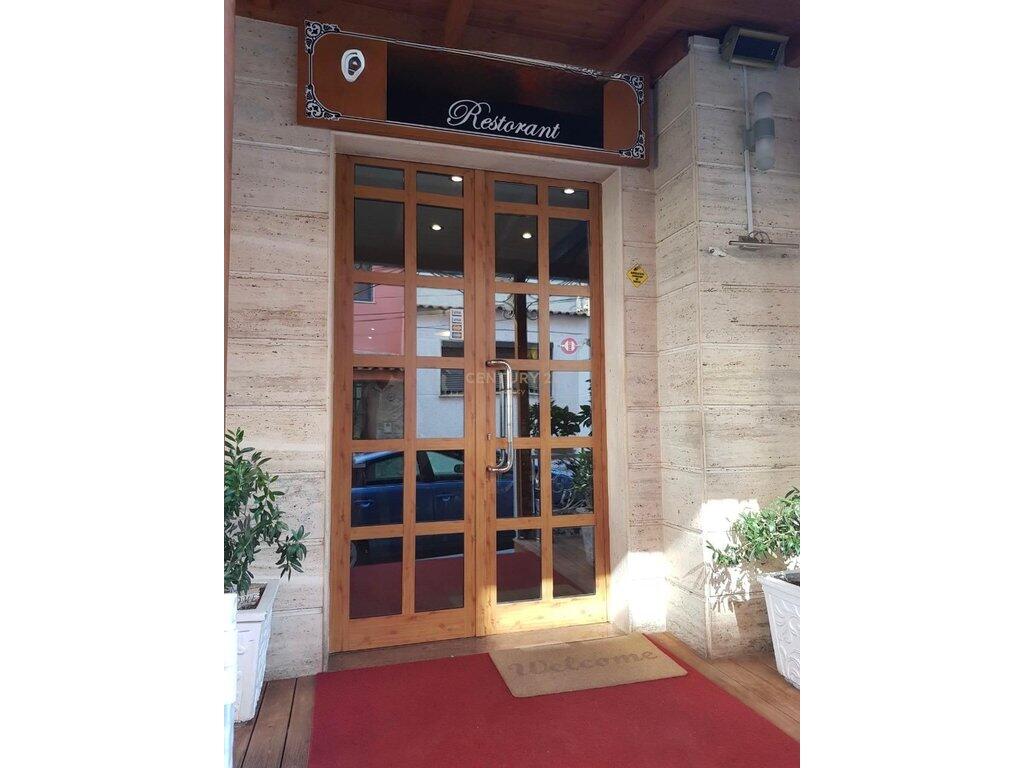 Restaurant for rent, near the "Ismail Qemali" Gymnasium ‼