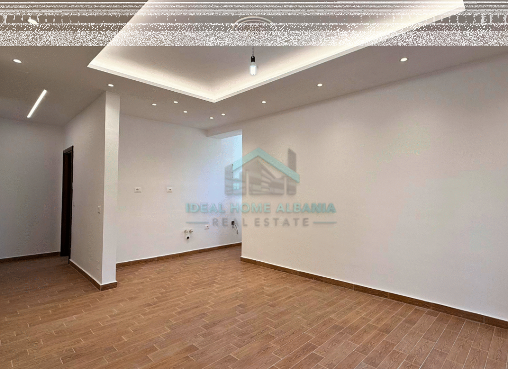 Lungomare,Vlore- Shitet apartament 2+1 (CMIM EKSKLUZIV)
