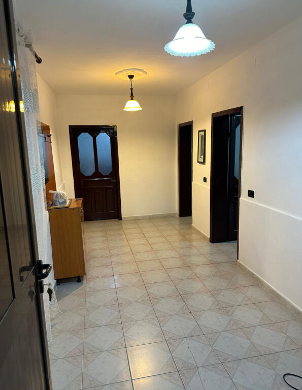 Apartment 1+1 for rent at Komuna e Parisit!
