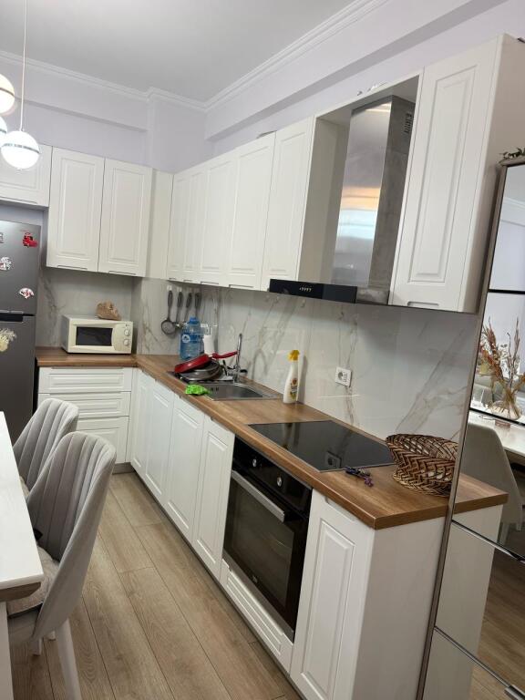 Super appartamento 1+1- In affitto- Lago di Tirana- Vista lago