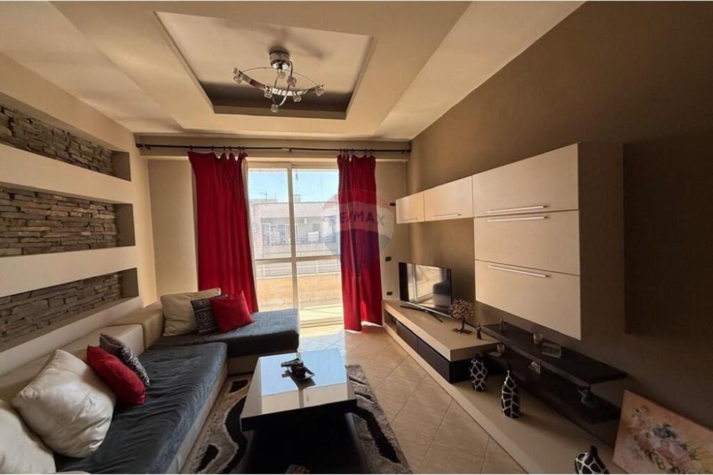 RENT APARTMENT 1+1 ASTIR !.
