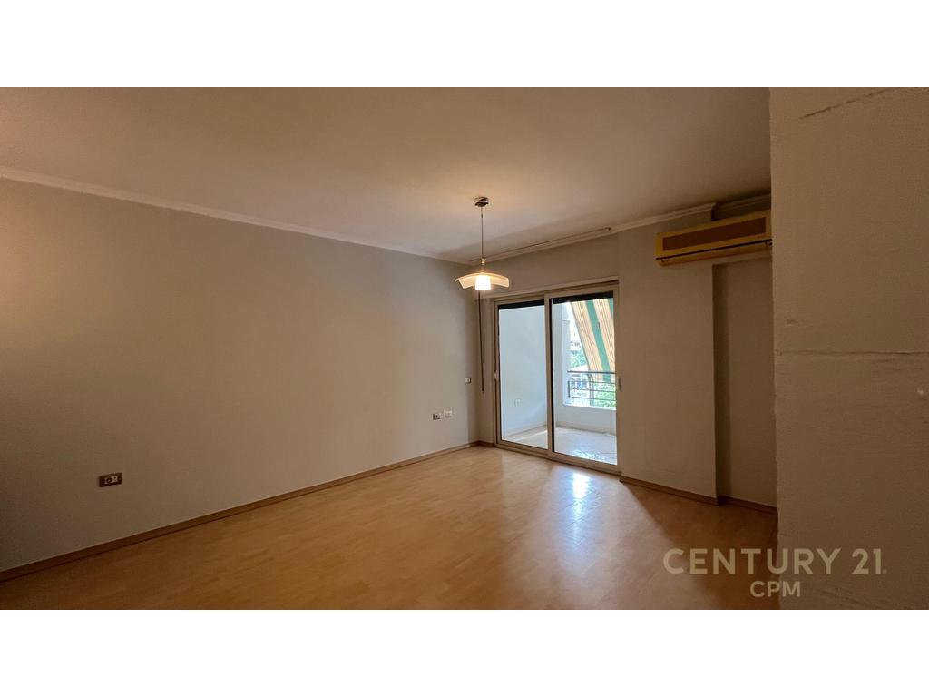 NE ZEMER TE KOMUNES SE PARISIT,SHESIM APARTAMENT 2+1