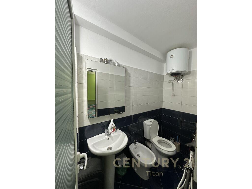 EPET APARTAMENT 3+1+2 ME QIRA TEK OXHAKU!