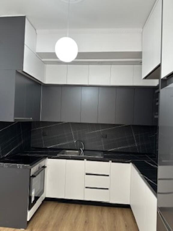 1+1 apartment newly furnished with parking space in Fresk /450