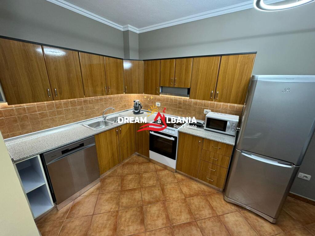 Appartamento 1+1 in affitto in Via Mine Peza, vicino alla Procura, Tirana(ID 42111164)