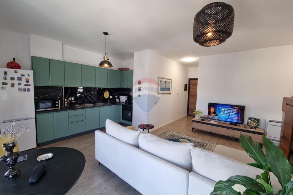 APARTAMENT 2+1 PER QIRA TEK UNIVERS CITY !
