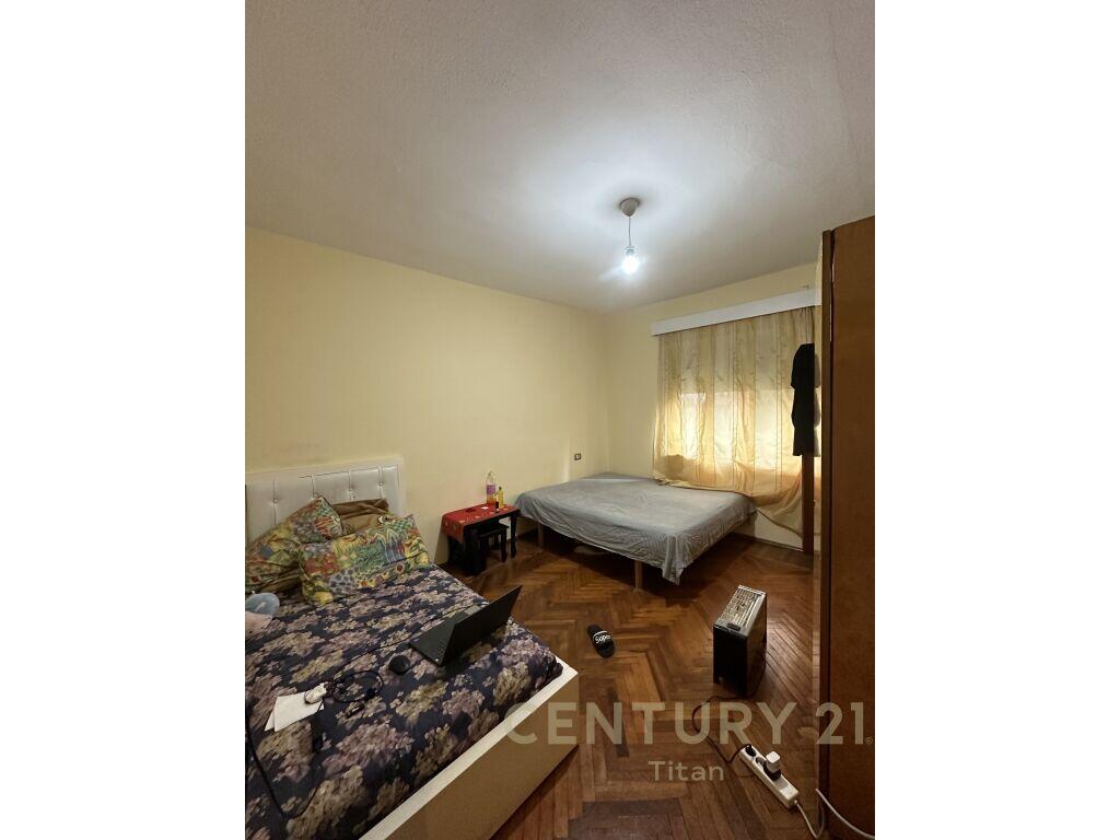 EPET APARTAMENT 3+1+2 ME QIRA TEK OXHAKU!