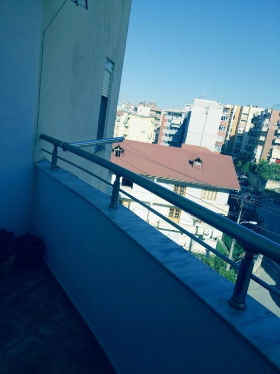JEPET ME QERA APARTAMENT 1+1 60m2 TEK FRESKU