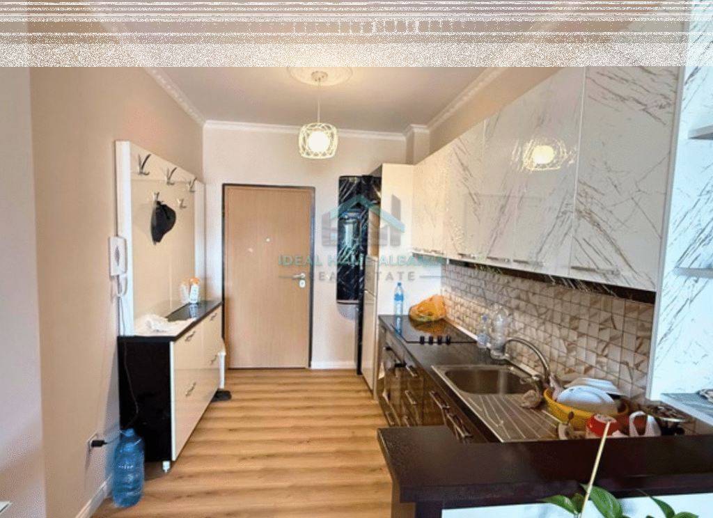 Plazhi i Vjeter-Vlore, Shitet apartament 1+1-Vendndodhje fantastike!