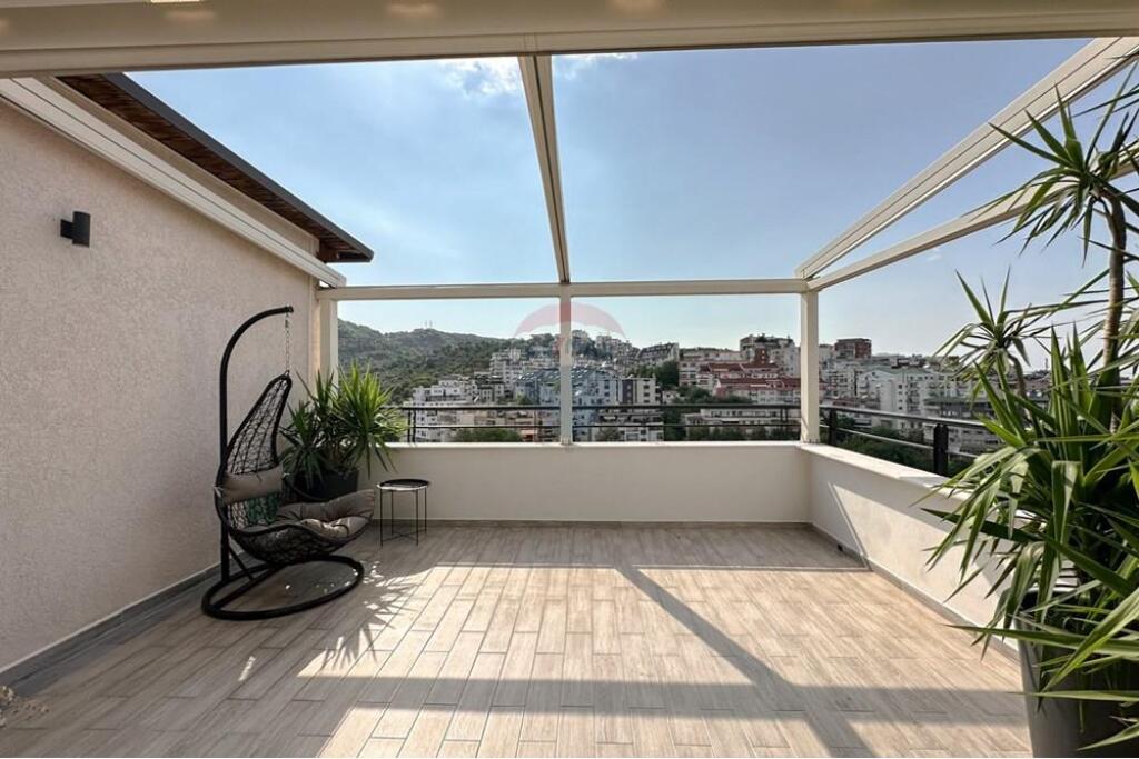 Luxury Penthouse for Sale at Dry Lake!