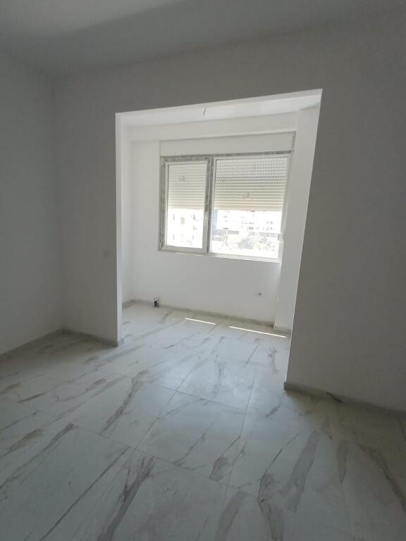 APARTAMENT ME QERA 1+1 ASTIR 400 EURO