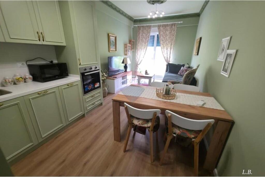 Apartament 1+1. + Parkim. I pa Banuar me pare. Fresk Rezidenc Oxa