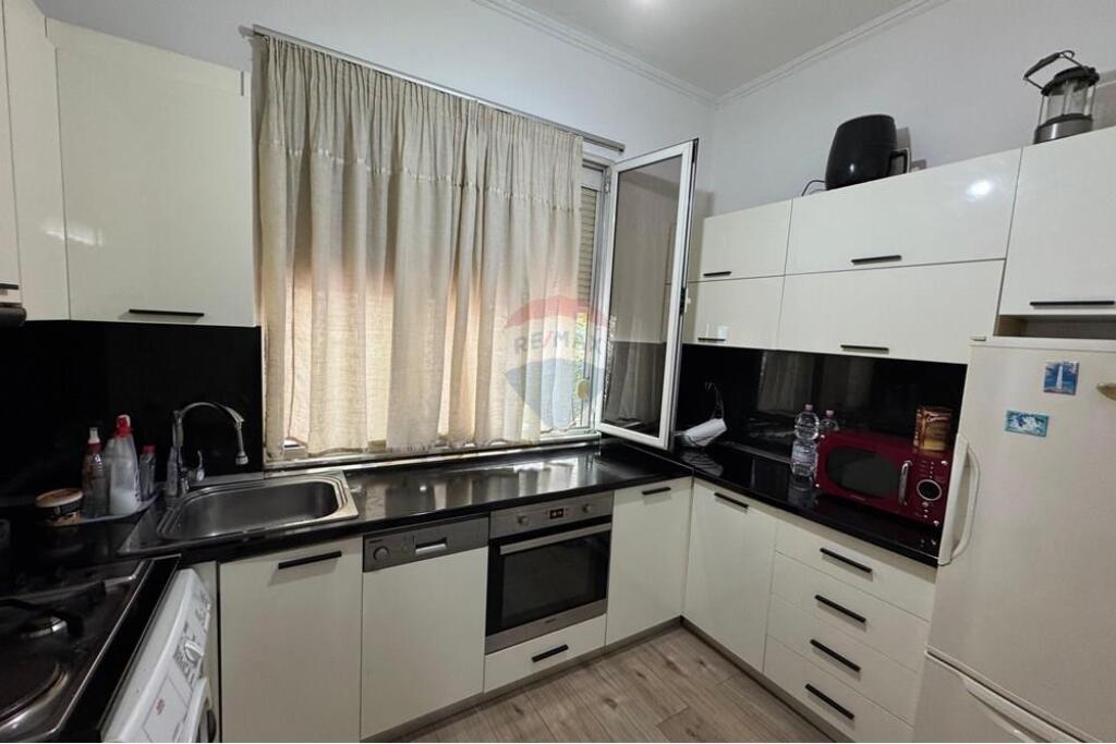 Jepet Me Qira Apartament 1+1 Ne Bllok