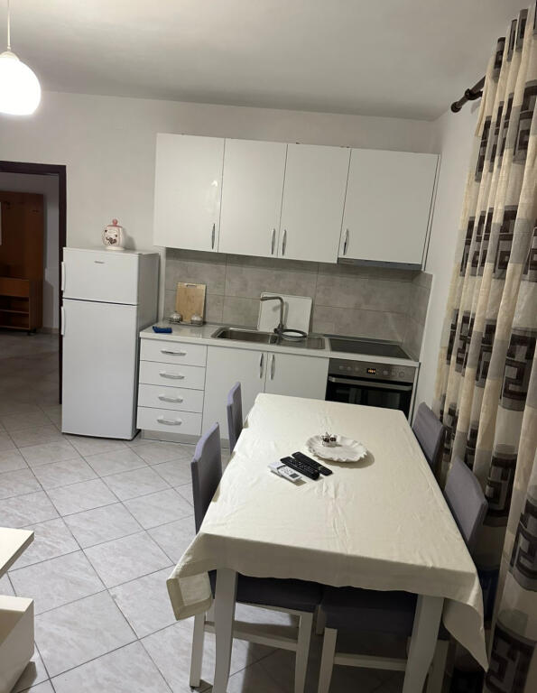 Apartment 1+1 for rent at Komuna e Parisit!

