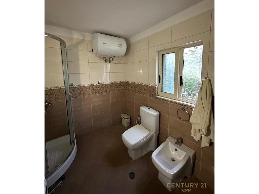 🏡 Appartamento 3+1+2 + Cucina Separata + Deposito + Veranda in Affitto – Vicino a TV Klan, Tirana