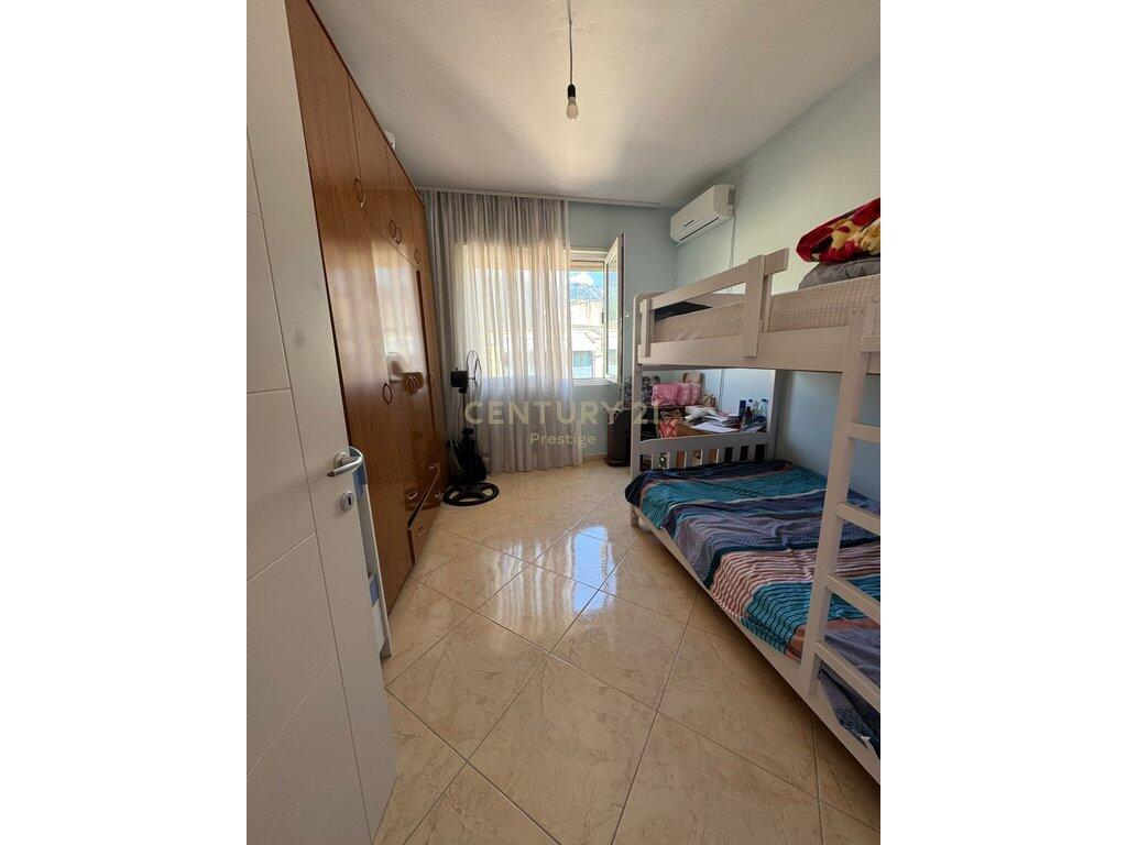 APARTAMENT 2+1+2 ME QIRA, NE ZONEN E FRESKUT, TIRANE!