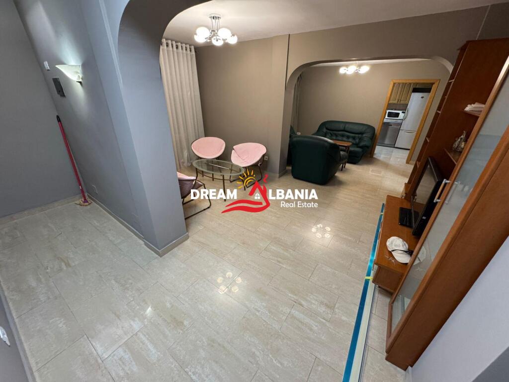Apartament 2+1 me Qera ne Rr e Dibres, prane Medreses, Tirane (ID 4229460)