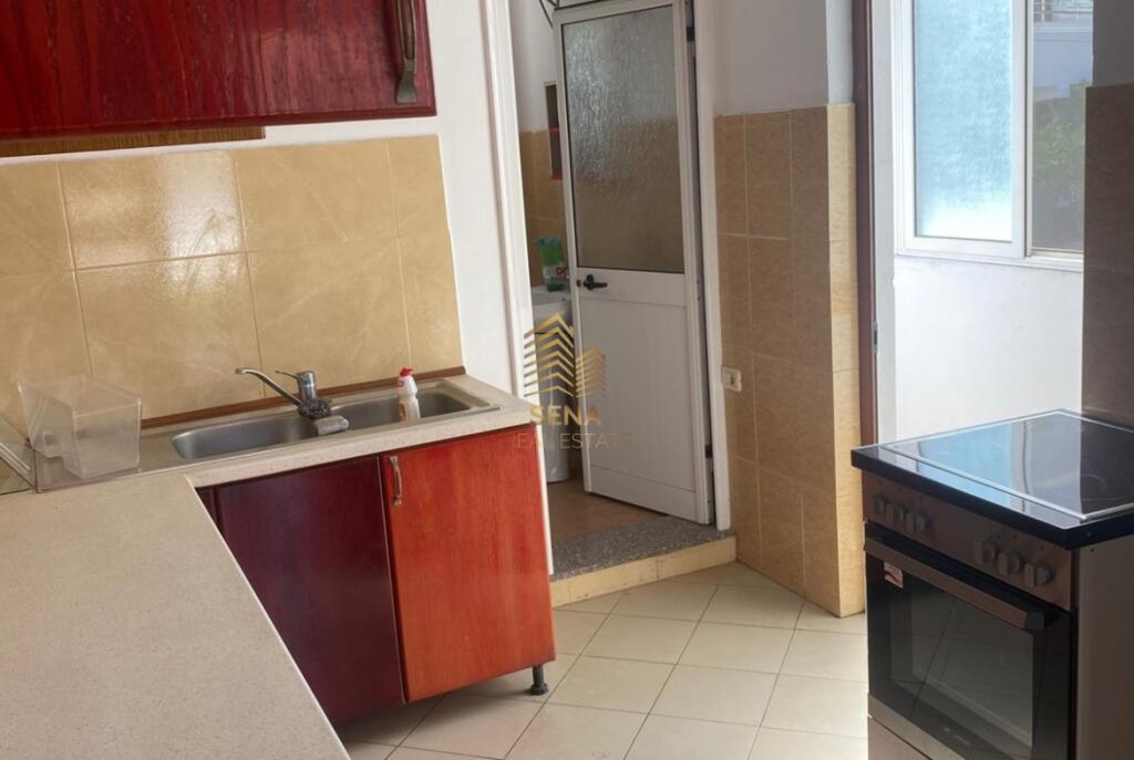 Affitto, Ingresso Privato 1+1, Istituto, 270 ALL/Mese