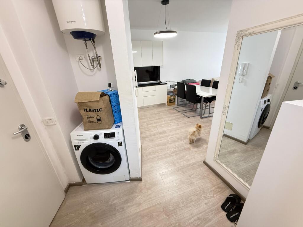 📢 For Rent – 1+1 Apartment 📍21 Dhjetori Complex Contact💶 Price: 550 €/month