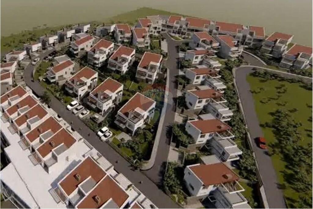VILE PER SHITJE NE KOMPLEKS LUKSOZ NE FARKE!