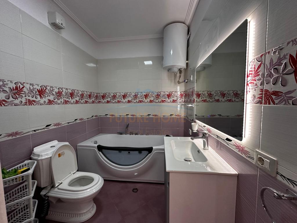 Shitet, Apartament 1+1 Prane Eleonores, Kodra e Diellit, Tirane.
