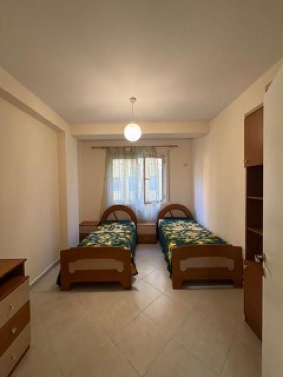 Apartment 2+1 for rent at Komuna Parisit 550€