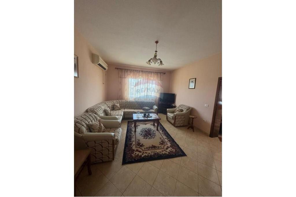 Villa - For Rent - Shkoze