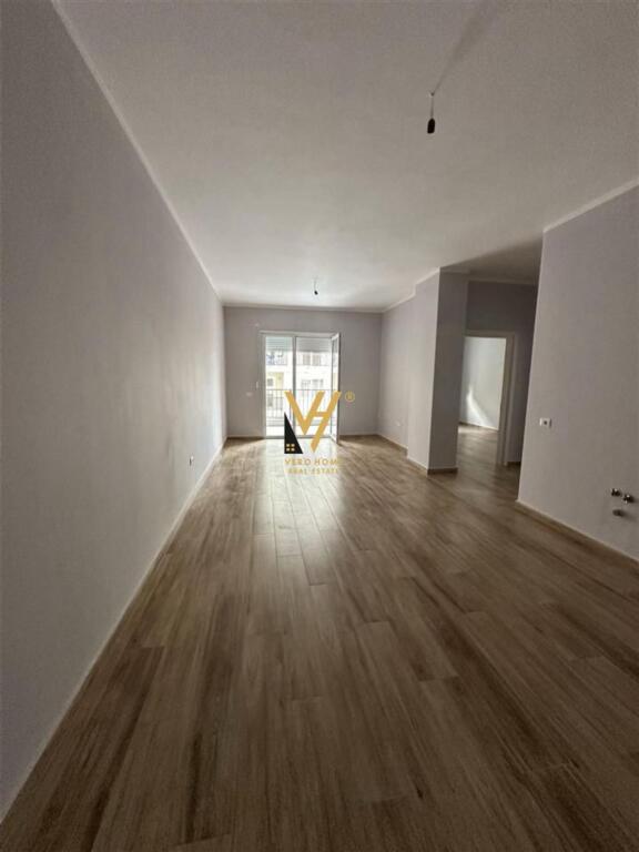 VENDESI APPARTAMENTO 2+1+BLK A KAMEZ 114.000 EURO
