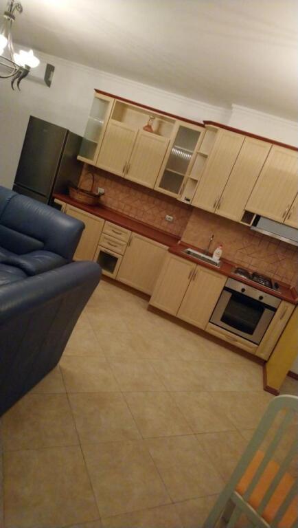 Apartament 2+1 në qendër, Rruga Sulejman Pasha