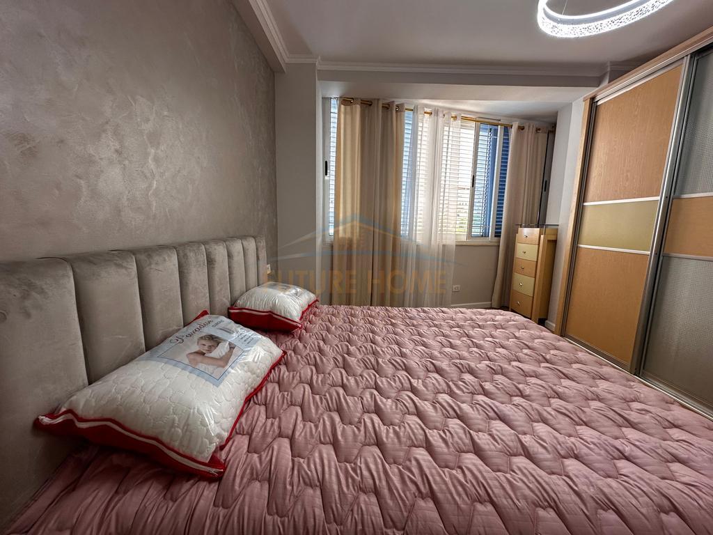 Shitet, Apartament 1+1 Prane Eleonores, Kodra e Diellit, Tirane.