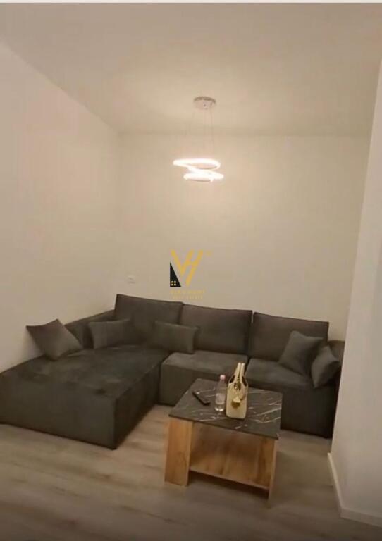APPARTAMENTO 1+1+BLK IN AFFITTO AL BLVD. ZOGU I PARE 650 EURO
