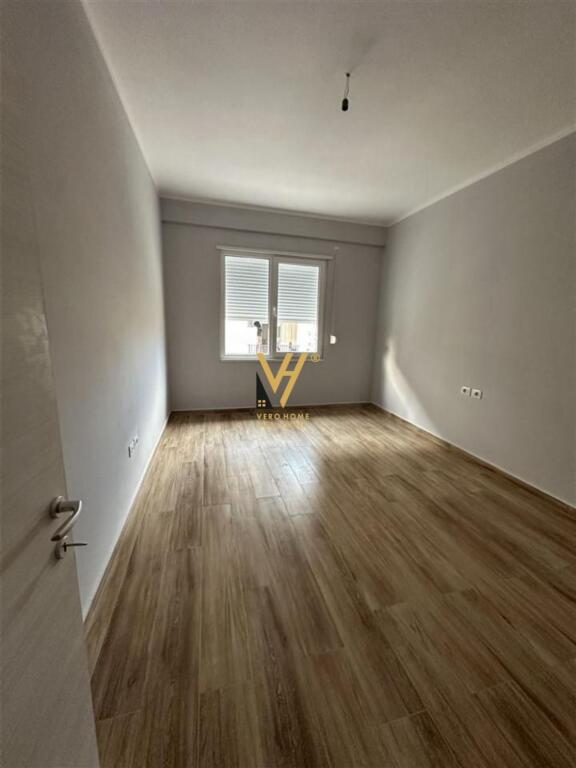 VENDESI APPARTAMENTO 2+1+BLK A KAMEZ 114.000 EURO